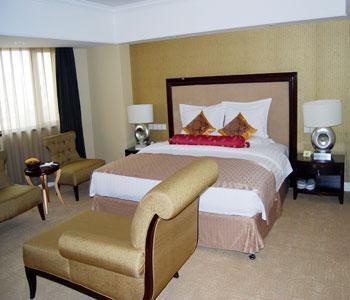 Hotel Renaissance Wangfujing 5*