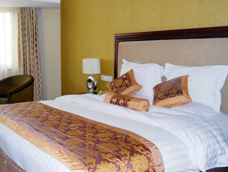 Renaissance Wangfujing Hotel 5*