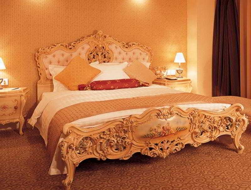Renaissance Wangfujing 5* Beijing